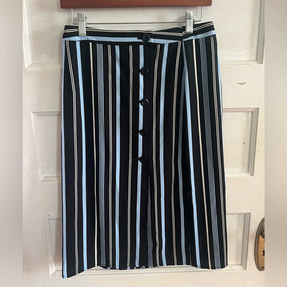 ☀️BP Striped Button Skirt
